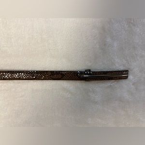 Juliana Collection Brown Belt with Brown Clasp. Size L. Excellent Condition.